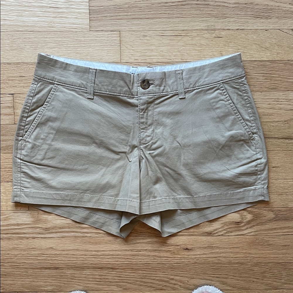 Old Navy Women's Tan Khaki Shorts